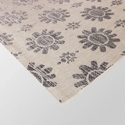 Dark Daisy Outdoor Rug Black - Opalhouse™ - Image 4